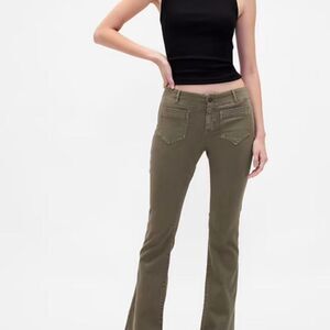 GAP Low Rise Twill Long & Lean Pants In black moss green size 2